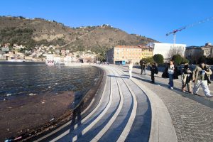 Lungolago-Piazza-Cavour-Paratie-Scivolo-Nautico (4)