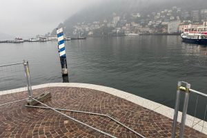 Lungolago-parapetti-cancellata-buche-paratie (5)