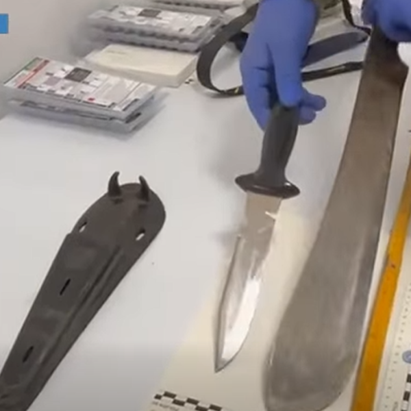 Machete-Coltello-Polizia-Stato