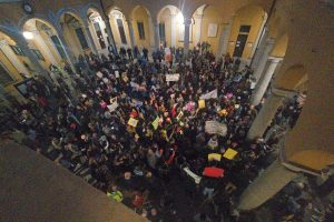 Manifestazione-Famiglie-Chiusura-Scuole-Comune (4)