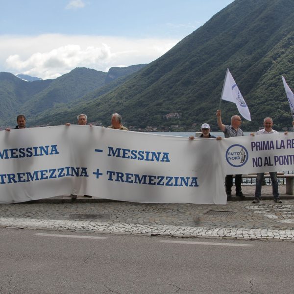 Manifestazione-Regina-Patto-Per-Il-Nord (1)