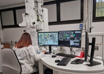 Microscopio Elettronico a trasmissione_ Varese - Aurora Montali 2