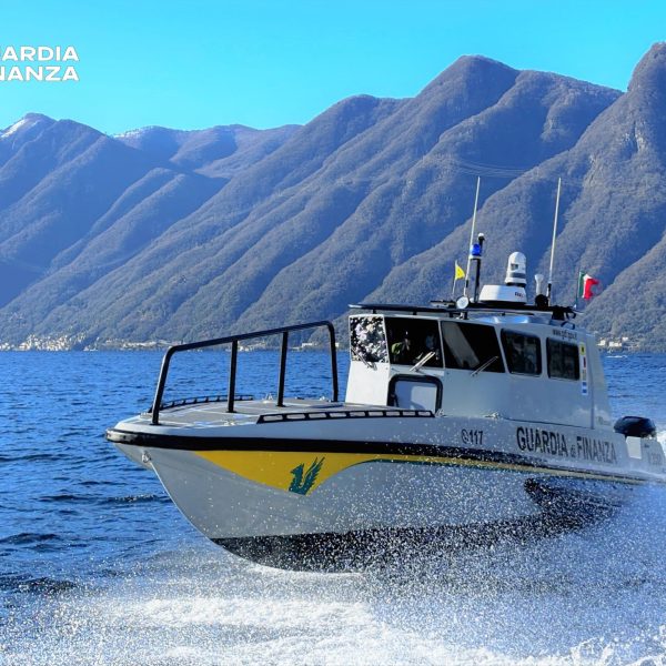 Motoscafo-Guardia-di-Finanza
