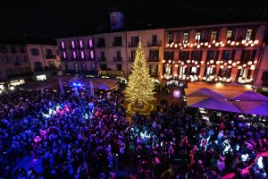 Natale-2025-Albero-Luci-Proiezioni (11)