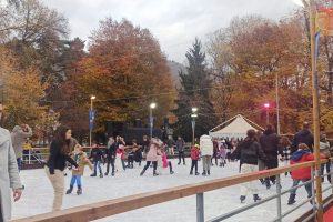 Natale a Como-pista-pattinaggio