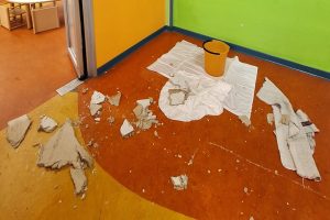 Nido-Via-Palestro-Crollo-Controsoffitto-1 2