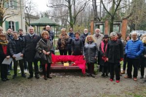 Panchina-rossa-ats-insubria-1