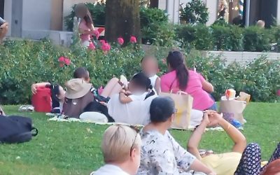Pic-Nic-Aiuole-Piazza-Cavour (14)