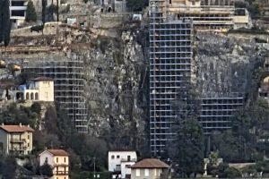 Pognana-Lario-cantieri-torri-2