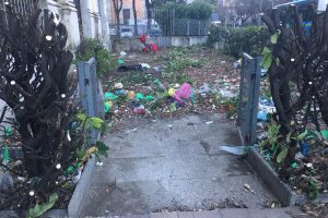 Politeama-discarica-abusiva (1)