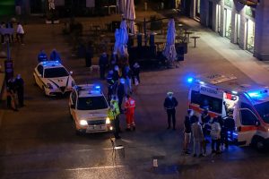Polizia-Locale-Stato-Piazza-Volta-118-Ambulanza(6)