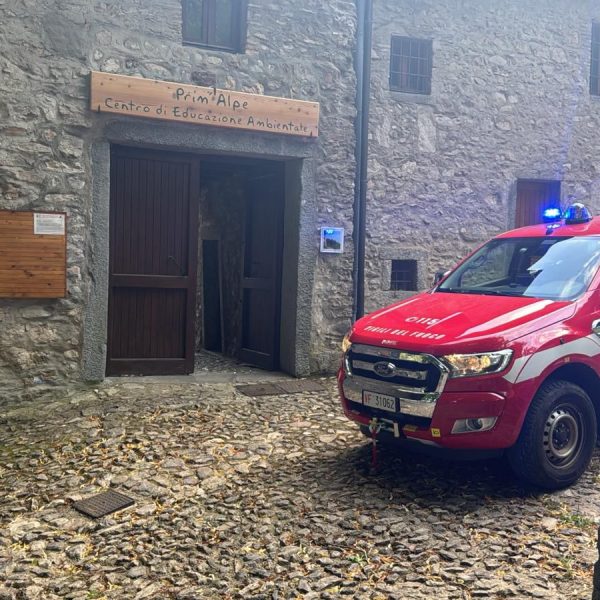Prim-Alpe-Canzo-Vigili-Del-Fuoco