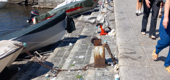 Rifiuti-Spazzatura-Marina-Porto-Sant-Agostino (11)