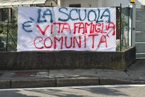 Scuola-Socco-Fino-Mornasco-Striscioni-1 (4)