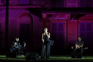 Teatro-San-Teodoro-omaggio-modugno