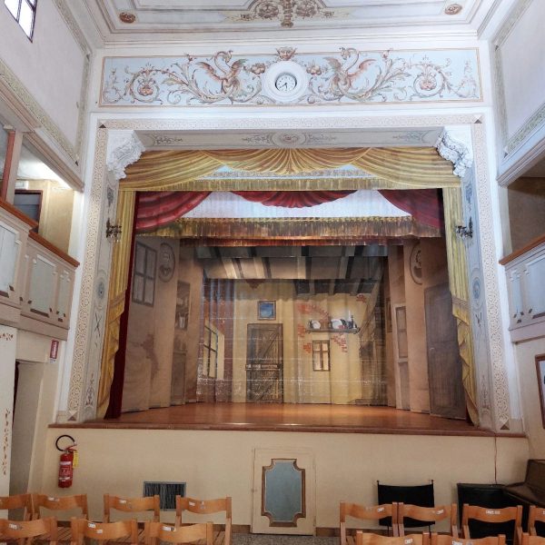 Teatro_Castiglione_CentroValleIntelvi_AmiciDiDizzascoEMuronico