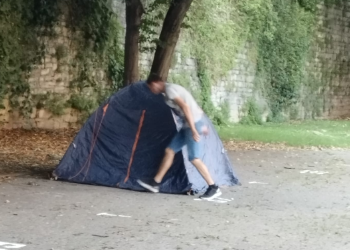Tenda-Viale-Varese-1