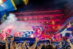 Tifosi-Piazza-Cavour-Festa-Como-222