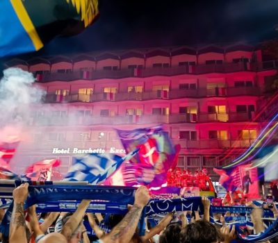 Tifosi-Piazza-Cavour-Festa-Como-222