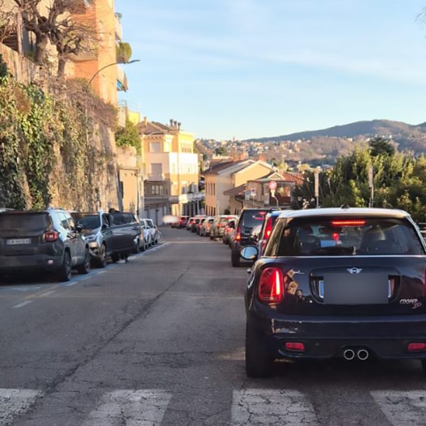 Traffico-Lariana-Via-Torno (3)