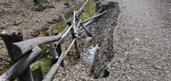 Valbasca-Cedimento-Sentiero-Torrente-Maltempo (2)