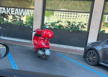 Vespa-Posto-Auto-2