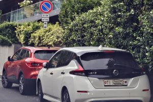 Via-Rosales-Auto-Svizzera-Ticino-Divieto-di-Sosta
