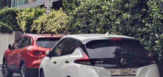 Via-Rosales-Auto-Svizzera-Ticino-Divieto-di-Sosta