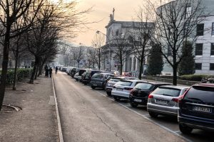 Viale_Varese_Parcheggiatori-5
