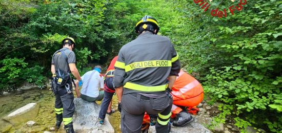 Vigili-del-Fuoco-Fonti-Gajum-Canzo (2)