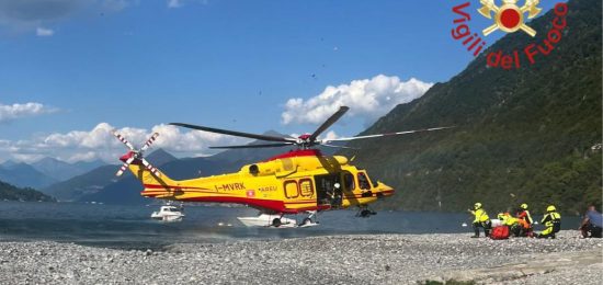 Vigili-del-Fuoco-Gommone-Elisoccorso-Motoscafo-Lezzeno (1)