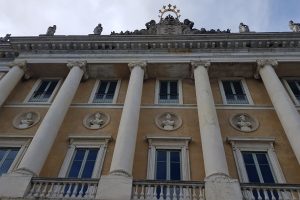 La facciata di Villa Olmo
