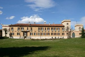 Villa-Rosnati-Parco-Appiano-Gentile