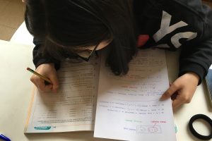 a_scuola_uguali_bimba