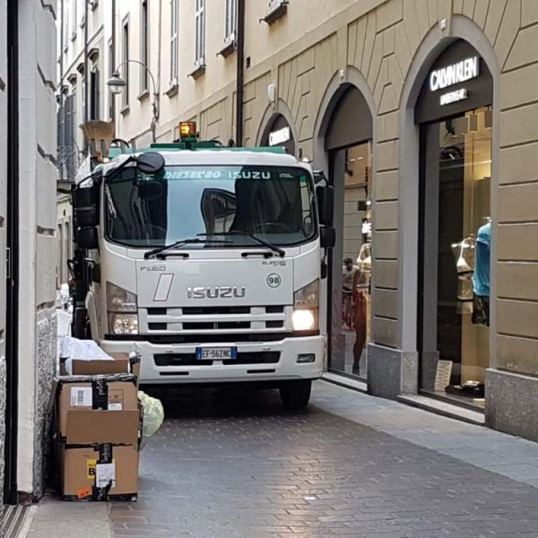 aperitivo-rifiuti-spazzatura-luglio-2019 (10)