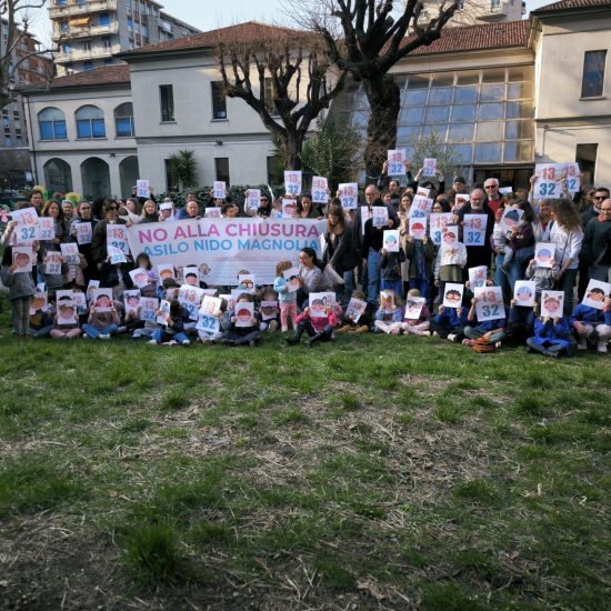 asilo-nido-magnolia-genitori-famiglie-bambini-striscioni-33