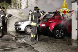 auto incendiata