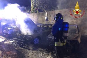 auto incendio cernobbio