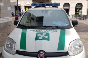 auto-polizia-locale-2