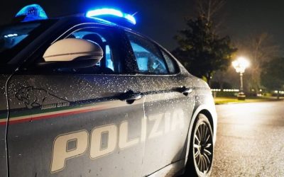 auto polizia notte
