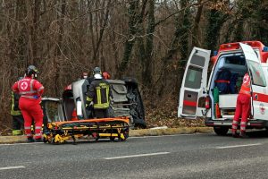 auto ribaltata capiago