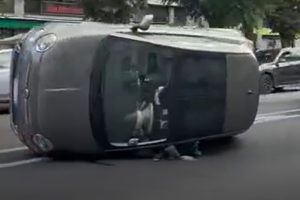auto ribaltata