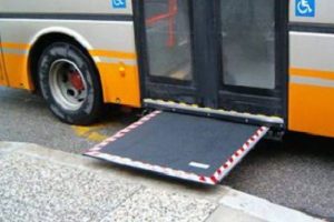 autobus-pedana-disabili