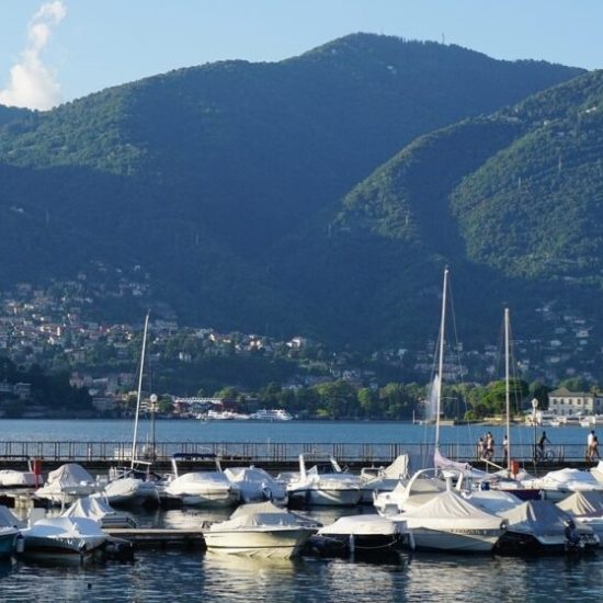 barche lago como