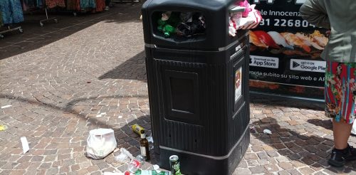 bidone cestino spazzatura rifiuti