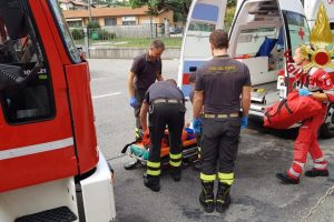bimbo-piede-incastrato-1