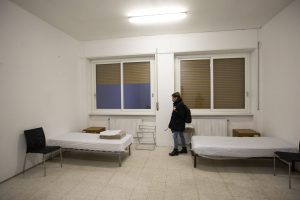 borgovico-ex-caserma-emergenza-freddo-senzatetto (4)