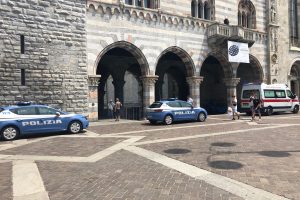 broletto-ambulanza-polizia