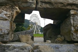 buco-muro-parapetto-ruota-panoramica (3)