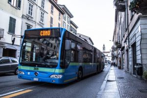 bus-autobus-como-via-milano